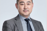 文娱速递|博纳影业集团副总裁黄巍坠楼身亡！